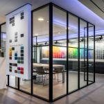 EGO-glaswanden in het experiencecenter van Eurolacke