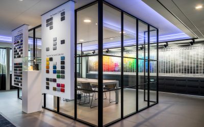 EGO-glaswanden in het experiencecenter van Eurolacke